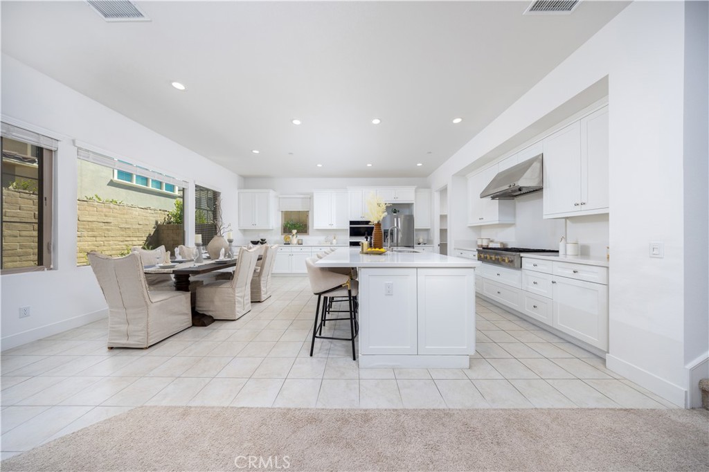 MLS #OC25171450 img 13