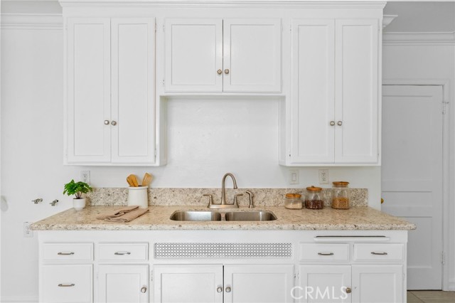 Detail Gallery Image 17 of 27 For 6003 Bellflower, Lakewood,  CA 90713 - 3 Beds | 1 Baths