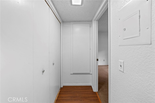 202 Evergreen Court, Azusa CA: https://media.crmls.org/medias/166540a4-4621-4701-9bb6-26db33c9c1c8.jpg