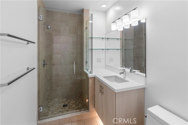 Detail Gallery Image 21 of 58 For 6566 W 85th Pl, Westchester,  CA 90045 - 3 Beds | 3 Baths