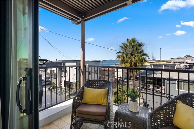 Image 12 of 41 For 3520 Alma  