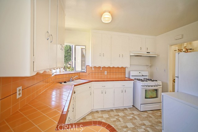 Detail Gallery Image 4 of 9 For 159 W Avenida Cornelio, San Clemente,  CA 92672 - 2 Beds | 1/1 Baths