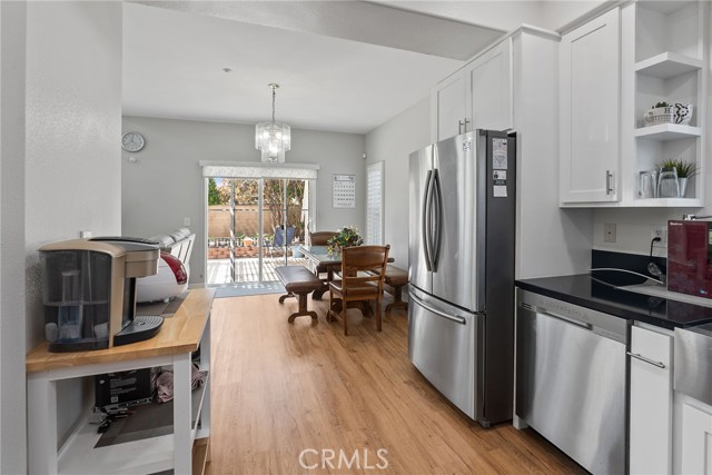 Detail Gallery Image 8 of 63 For 10860 Jasmine Ln, Stanton,  CA 90680 - 3 Beds | 3 Baths