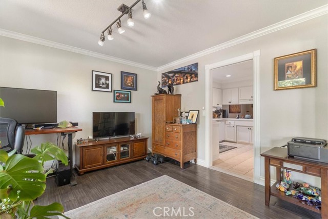 Detail Gallery Image 16 of 53 For 3410 Scenic Dr, Redding,  CA 96001 - 3 Beds | 3 Baths