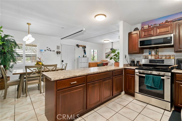 Detail Gallery Image 18 of 44 For 957 E George St, Banning,  CA 92220 - 4 Beds | 3 Baths