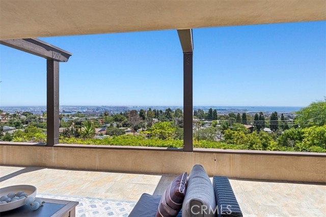 6508 Via Colinita, Rancho Palos Verdes, California 90275, 5 Bedrooms Bedrooms, ,3 BathroomsBathrooms,Residential,Sold,Via Colinita,PV22196202