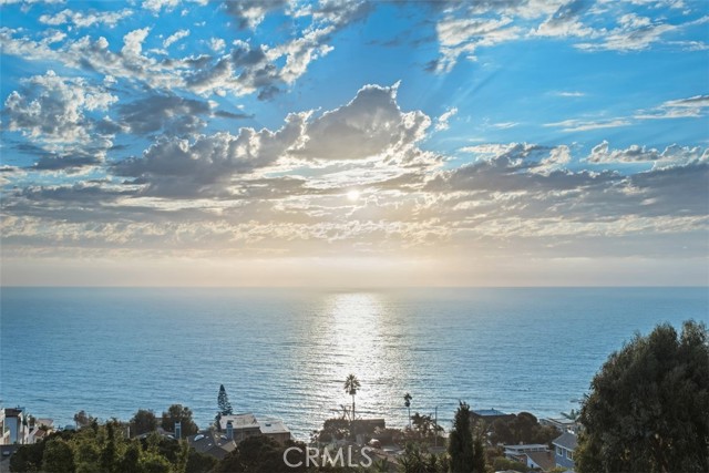 Detail Gallery Image 16 of 49 For 31962 Sunset, Laguna Beach,  CA 92651 - 3 Beds | 1/1 Baths