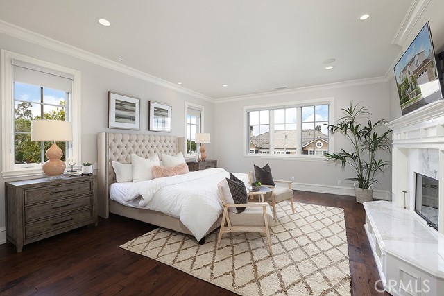 Detail Gallery Image 12 of 29 For 1718 Port Westbourne, Newport Beach,  CA 92660 - 5 Beds | 5/1 Baths