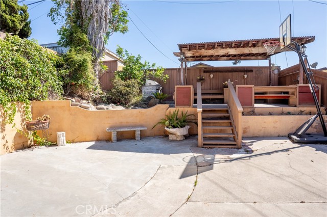 4622 W 131st Street, Hawthorne CA: https://media.crmls.org/medias/1669bb51-3c36-4498-b469-4d67fc6a3720.jpg