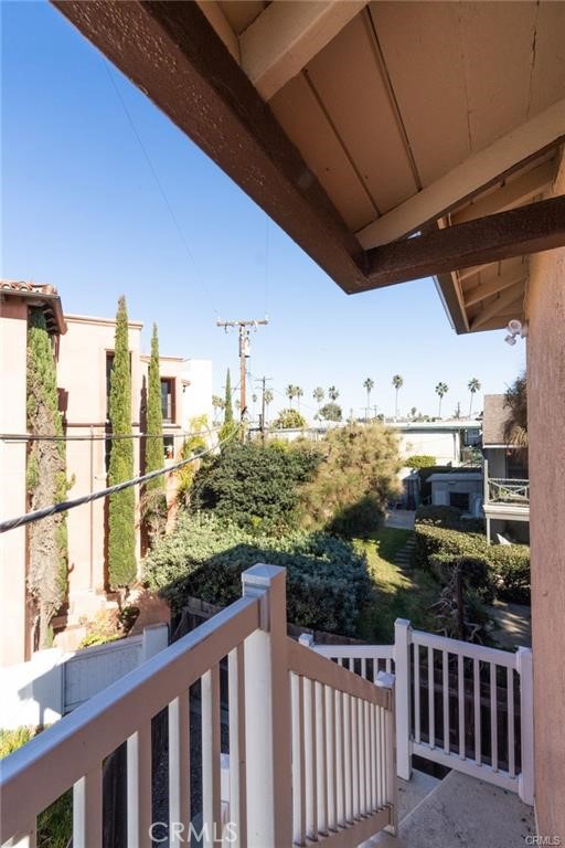 Detail Gallery Image 15 of 28 For 103 Vista Del Mar #6,  Redondo Beach,  CA 90277 - 2 Beds | 1 Baths