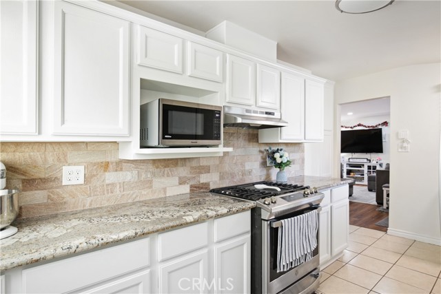 Detail Gallery Image 9 of 34 For 11003 Pangborn Ave, Downey,  CA 90241 - 3 Beds | 2 Baths