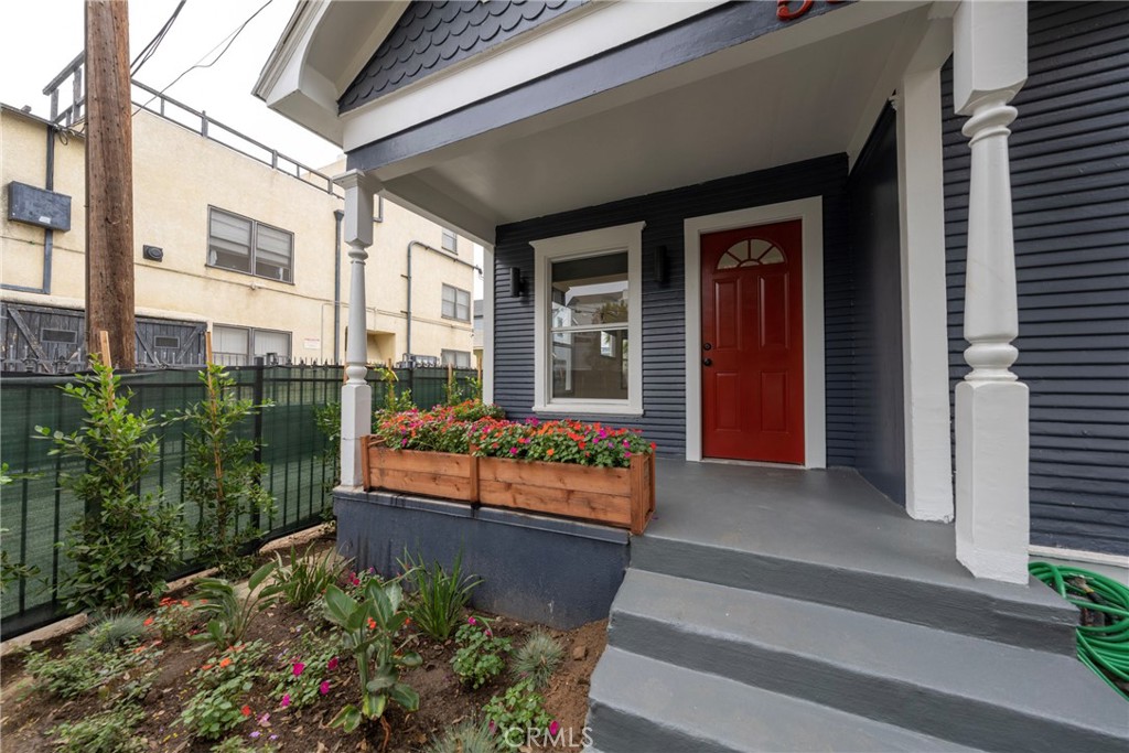 532 W 5th Street