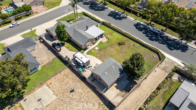 4299 Biscayne Street, Chino CA: https://media.crmls.org/medias/166ae8c2-23b7-46b9-b87d-7966ccb118f8.jpg