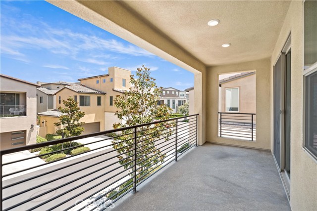 145 Denali, Lake Forest CA: https://media.crmls.org/medias/166bdbd9-13b5-4749-93ec-db7ea18f6703.jpg