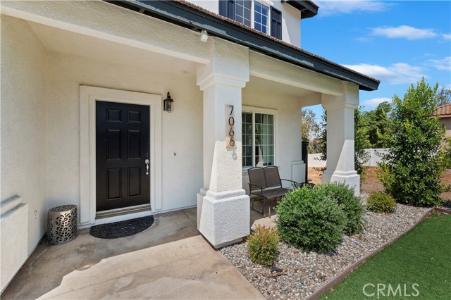 7066 Hayden Avenue, Corona CA: https://media.crmls.org/medias/166bec2c-150e-4648-98cc-7b5381c43199.jpg