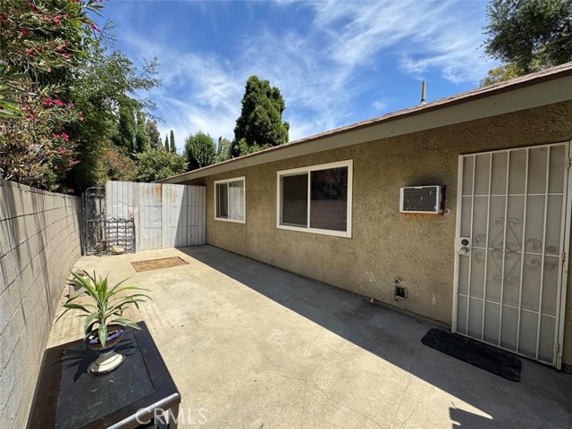 24389 La Glorita Circle, Newhall CA: https://media.crmls.org/medias/166c171a-d077-4af9-84b7-5179b7885f7d.jpg