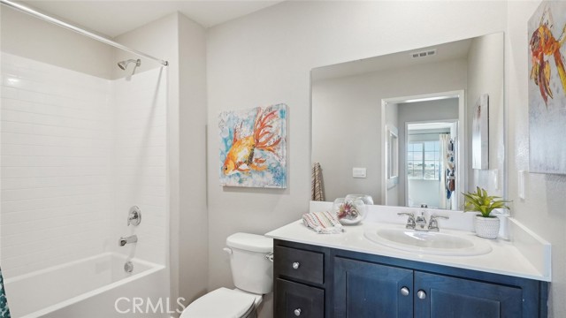 Detail Gallery Image 11 of 12 For 31223 Shining Willow Dr, Winchester,  CA 92596 - 4 Beds | 3 Baths