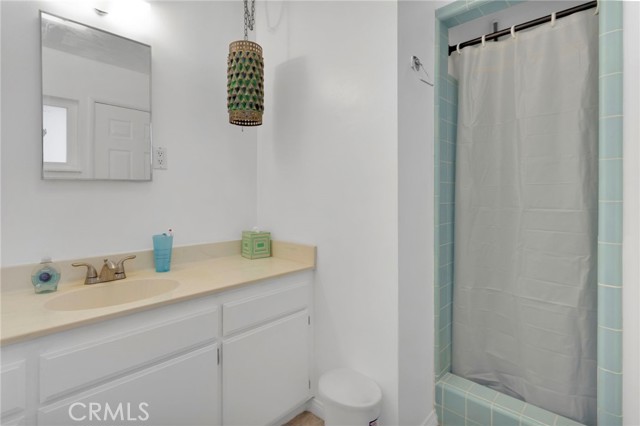 Detail Gallery Image 23 of 39 For 19385 Saint Timothy Ct, Apple Valley,  CA 92307 - 3 Beds | 2/1 Baths