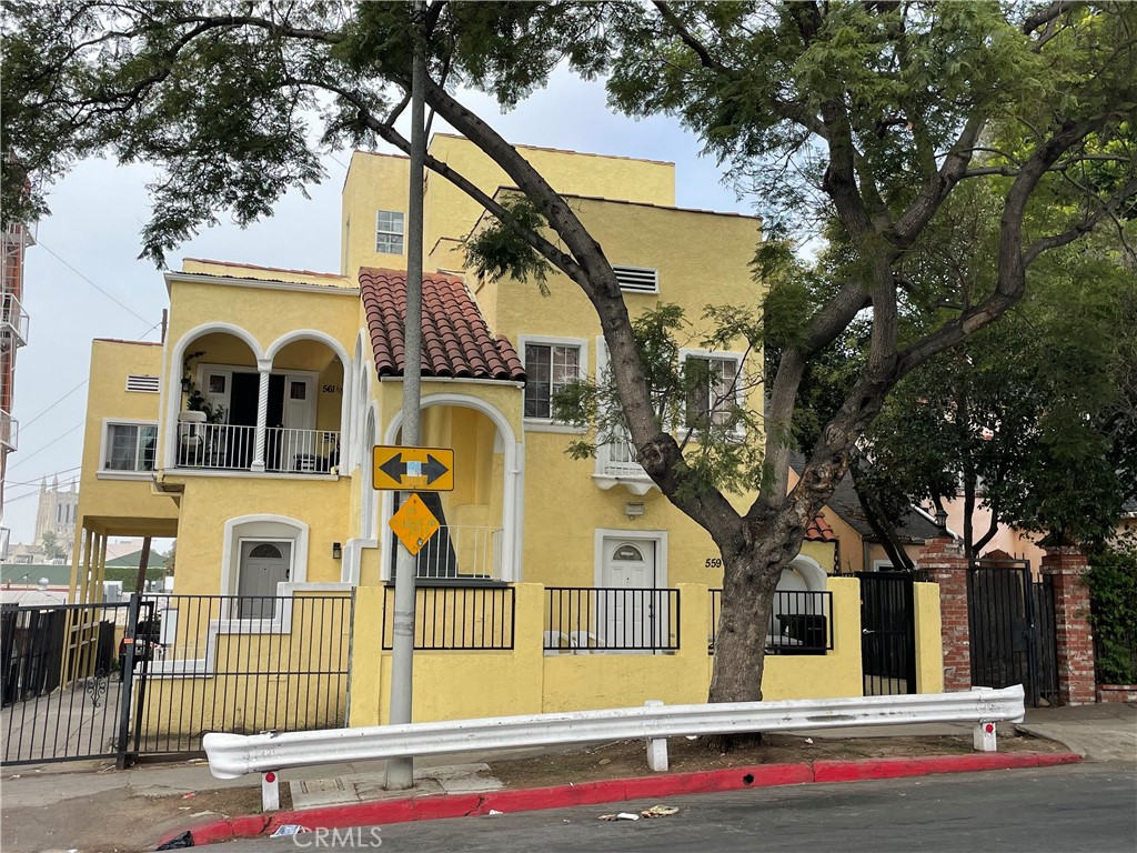 Quadruplex at 559 S Coronado