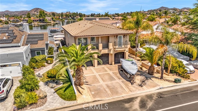 30420 Longhorn Drive, Canyon Lake CA: https://media.crmls.org/medias/166ebee2-7231-4aa1-bad7-c336a0c508b9.jpg