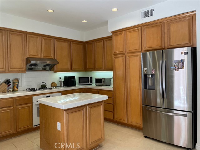 Detail Gallery Image 4 of 23 For 29 Del Cambrea, Irvine,  CA 92606 - 3 Beds | 2/1 Baths