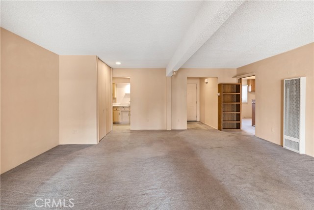 332 E 7th Street, San Jacinto CA: https://media.crmls.org/medias/166f2b95-b36c-4c76-900a-7a2a409f94a5.jpg
