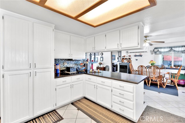 Detail Gallery Image 15 of 43 For 13237 Smoke Tree Rd, Victorville,  CA 92392 - 3 Beds | 2 Baths