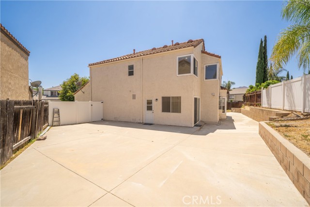 23760 Timber Bluff Court, Moreno Valley CA: https://media.crmls.org/medias/1670880e-8f25-47b6-a012-33662fdaca80.jpg