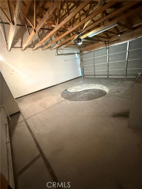 13590 Fox Point Road, Victorville CA: https://media.crmls.org/medias/16737106-2862-4f28-a65a-f708322faa24.jpg