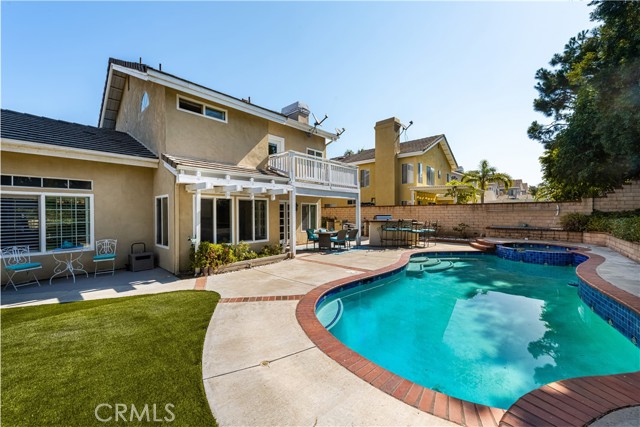 Detail Gallery Image 12 of 25 For 3726 Summit View Ct, Corona,  CA 92882 - 4 Beds | 2/1 Baths