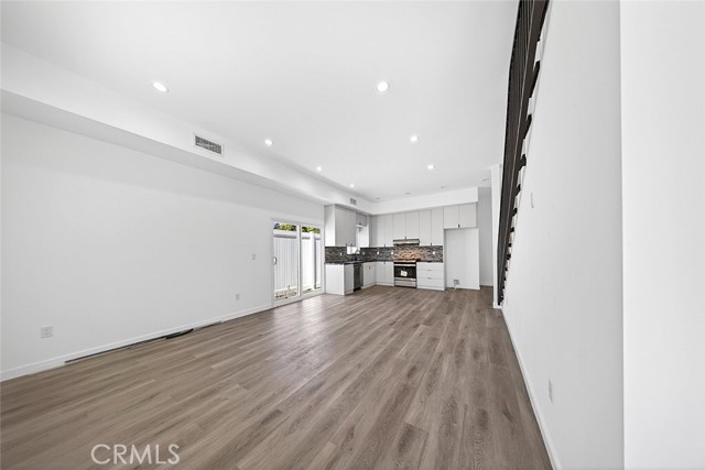 14827 Dearborn Street photo 6