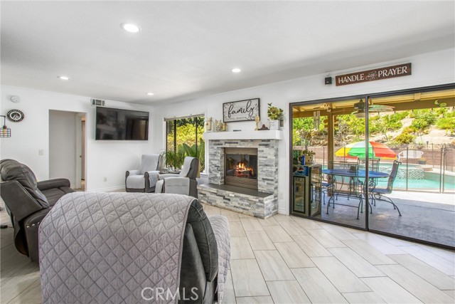 Detail Gallery Image 18 of 41 For 3542 Citrus St, Highland,  CA 92346 - 4 Beds | 2 Baths