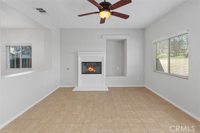 Detail Gallery Image 8 of 42 For 35700 Emily, Murrieta,  CA 92563 - 3 Beds | 2/1 Baths