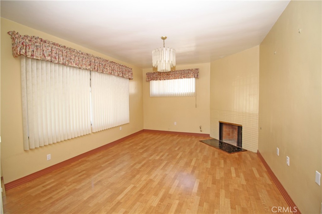 336 Kingsford St