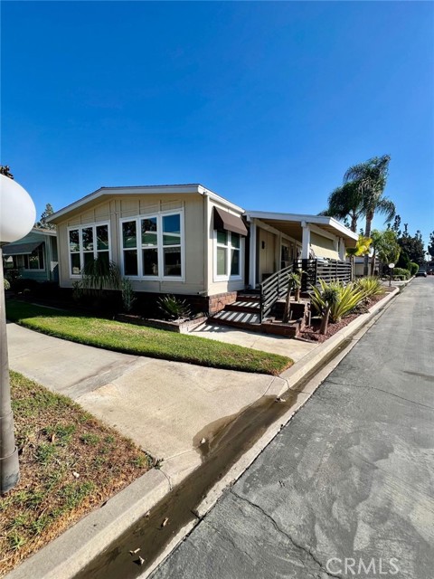 Image 35 of 45 For 215 Clearlake Circle 215