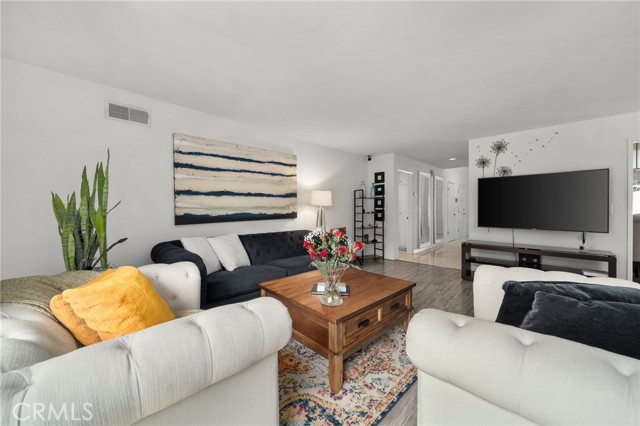 Detail Gallery Image 11 of 35 For 1660 W Sallie Ln, Anaheim,  CA 92802 - 4 Beds | 2 Baths