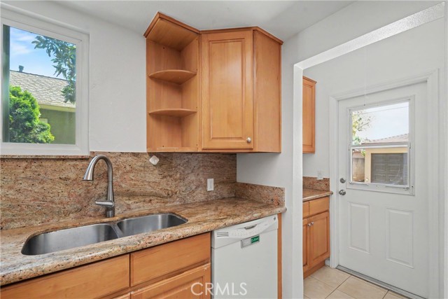 Detail Gallery Image 16 of 45 For 4055 Alla Rd, Los Angeles,  CA 90066 - 5 Beds | 3 Baths