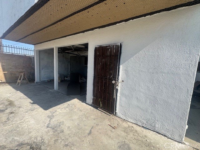 4036 W 111th Street, Inglewood CA: https://media.crmls.org/medias/16771dc5-58fc-4079-8dbc-a0c2802c53df.jpg