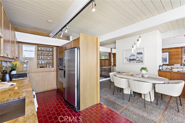 Detail Gallery Image 19 of 50 For 2581 Iris, Laguna Beach,  CA 92651 - 3 Beds | 2/1 Baths