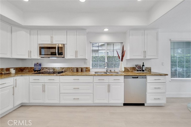 Detail Gallery Image 15 of 47 For 1725 N Williamsburg St, Orange,  CA 92867 - 4 Beds | 2/1 Baths