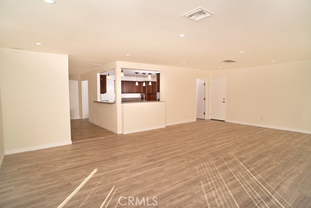 Detail Gallery Image 7 of 26 For 44315 88th St, Lancaster,  CA 93535 - 3 Beds | 2 Baths