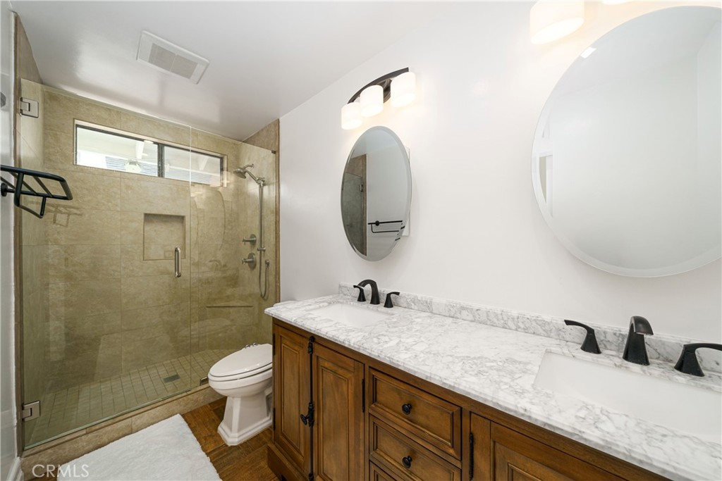 MLS #OC25233246 image #18