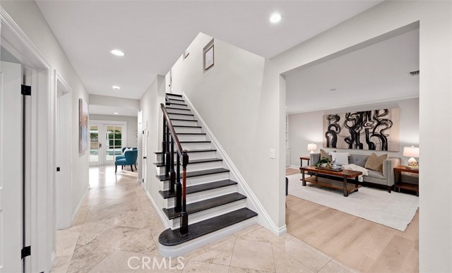 Detail Gallery Image 7 of 59 For 2039 S Eileen Dr, Anaheim,  CA 92802 - 4 Beds | 3 Baths