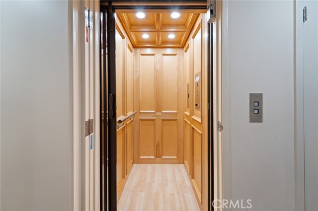 Detail Gallery Image 35 of 54 For 3601 Cananea, Encino,  CA 91436 - 6 Beds | 5/1 Baths