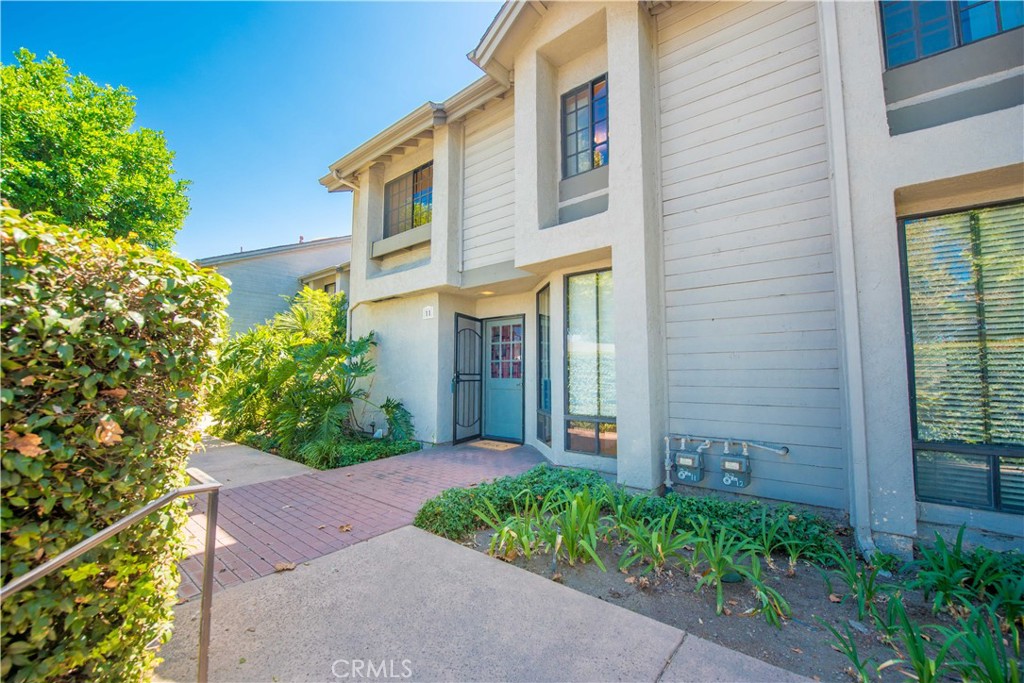 2220 E Chapman Avenue #11