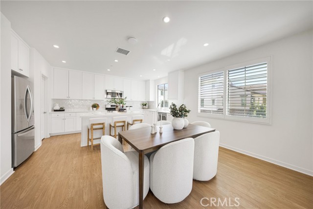 Detail Gallery Image 13 of 44 For 716 Spring Garden, Irvine,  CA 92618 - 3 Beds | 2/1 Baths