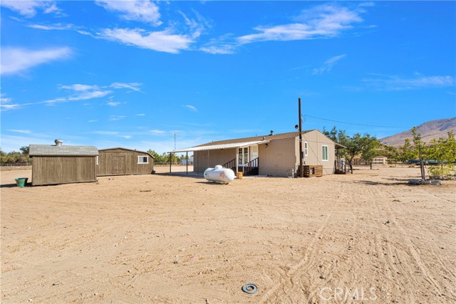 Detail Gallery Image 32 of 52 For 19970 Medford Way, Apple Valley,  CA 92308 - 3 Beds | 2 Baths