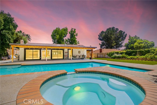 342 Canyon View Drive, Calimesa CA: https://media.crmls.org/medias/167b8dd2-42c8-4757-a27e-b99bb8e2e26d.jpg