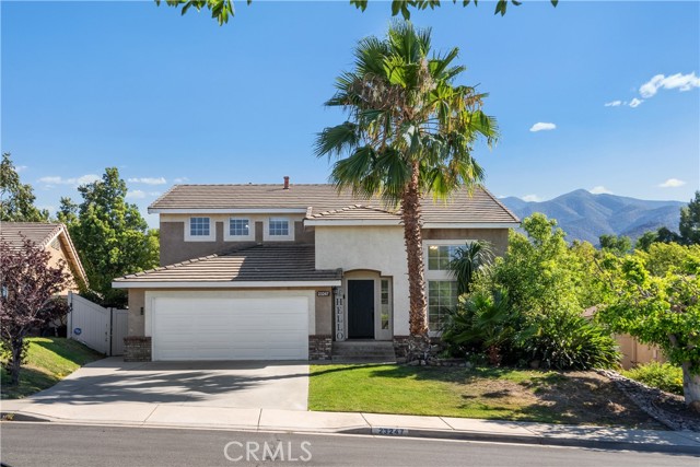 23247 Coffee Berry Circle, Corona CA: https://media.crmls.org/medias/167bbf26-ba31-4f60-aad0-5c755f2712d6.jpg