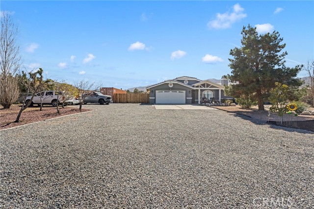 Detail Gallery Image 9 of 59 For 1237 Mono, Pinon Hills,  CA 92372 - 3 Beds | 2 Baths